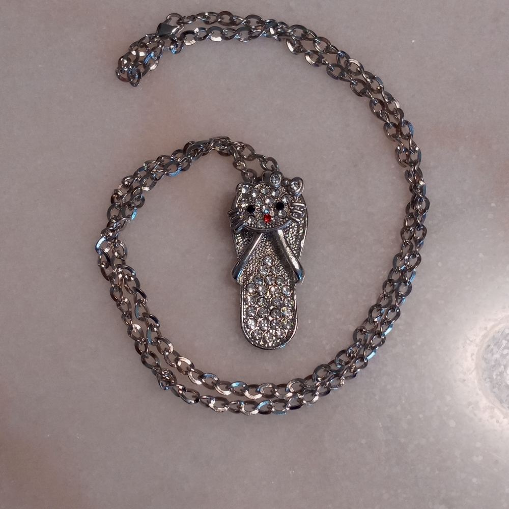 Hello Kitty necklace - New Listing